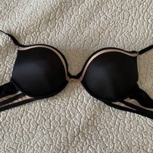 Victoria's Secret Black and Beige Bombshell Plunge Padded Bra
